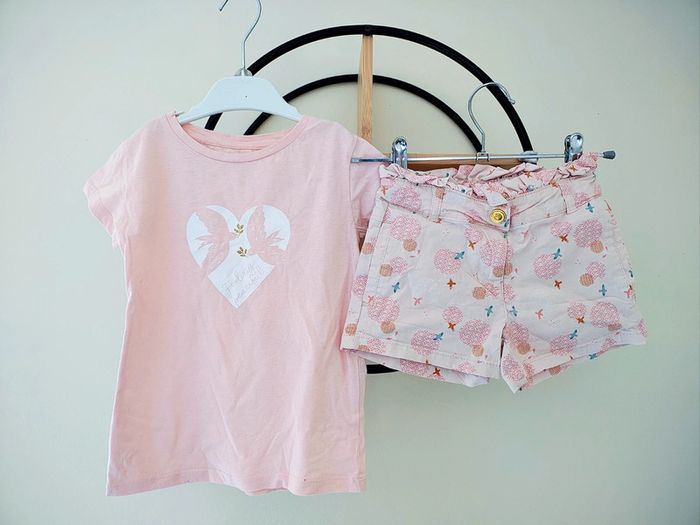 5 ans ensemble été teeshirt Gémo et short orchestra