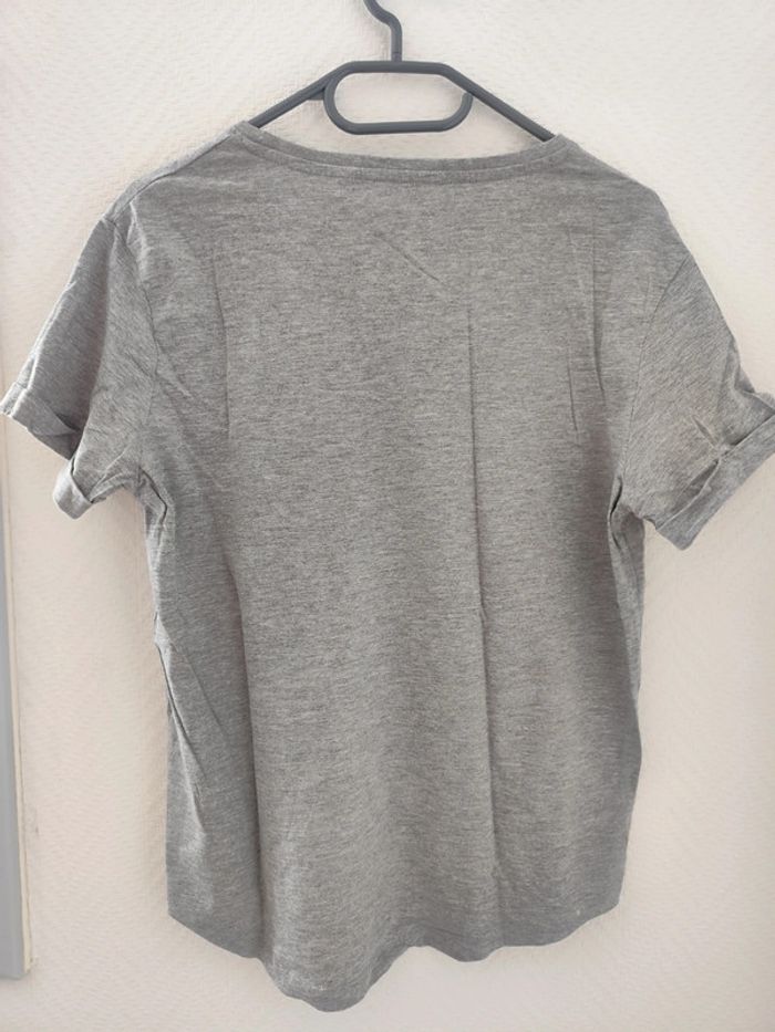 T-shirt Mickey taille M femme - photo numéro 2