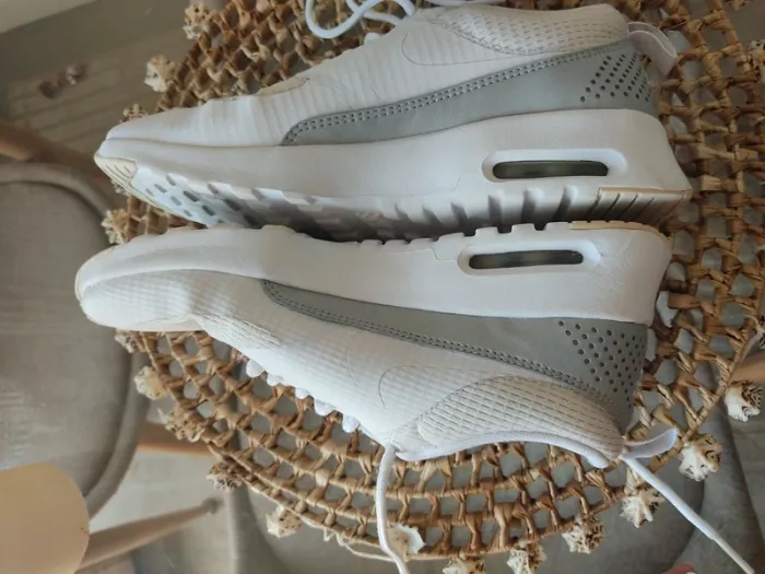 Baskets Nike blanches - photo numéro 4