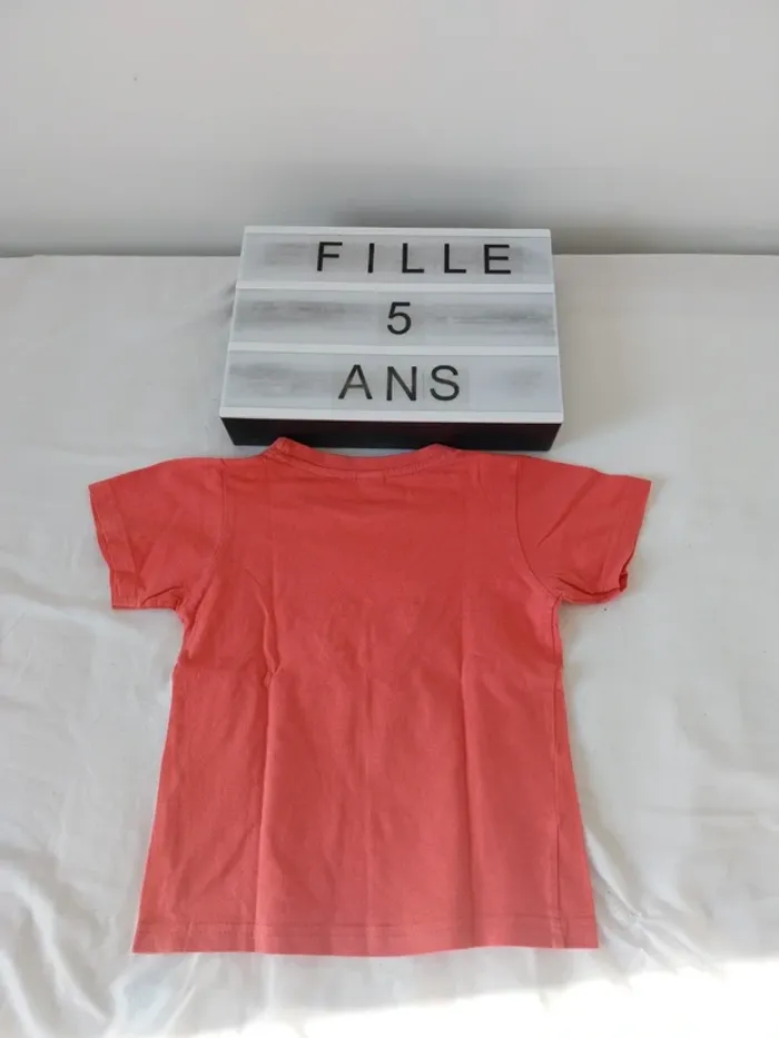 Tee-shirt manche courte fille 5 ans - photo numéro 2