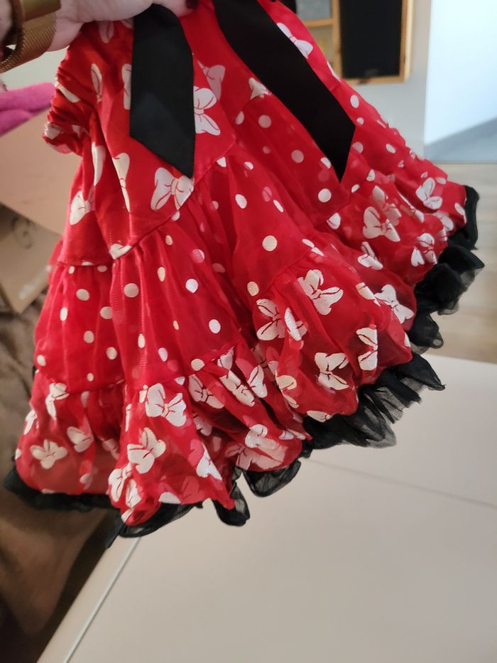 Jupe minnie 8 ans tres bon état - photo numéro 3