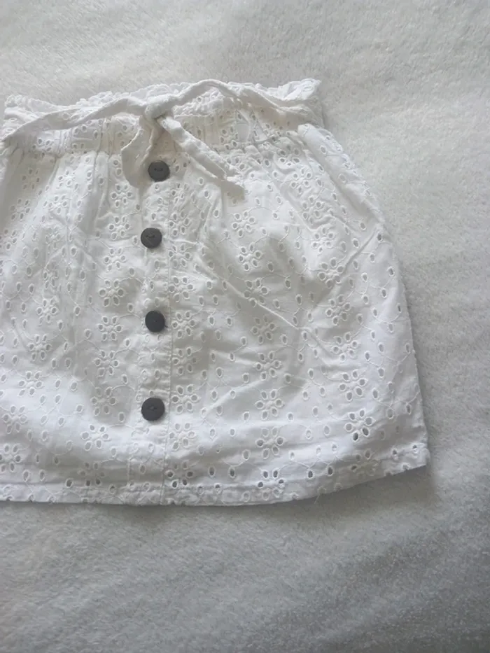 Jupe dentelle 5/6 ans - photo numéro 2