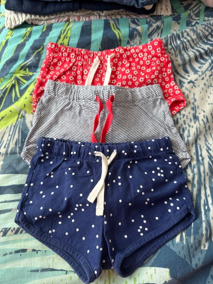 Lot de 3 shorts h&m 6-9 mois 74cm