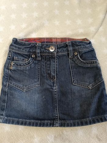 Jupe en jeans avec broderie