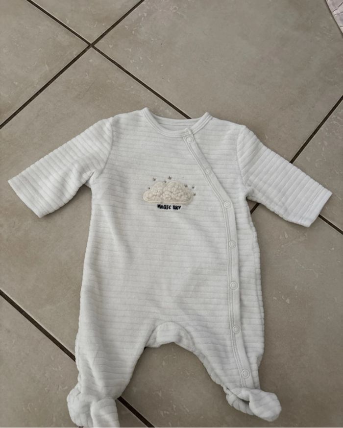 Lot pyjamas mixte - photo numéro 5