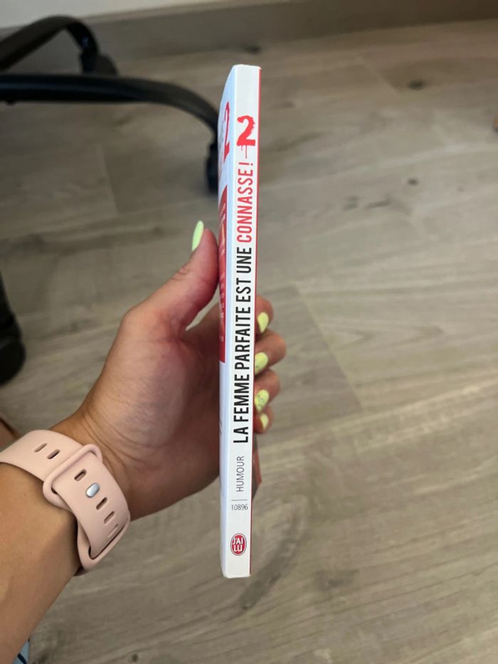 Livre : la femme parfaite est une connasse 2 - photo numéro 3