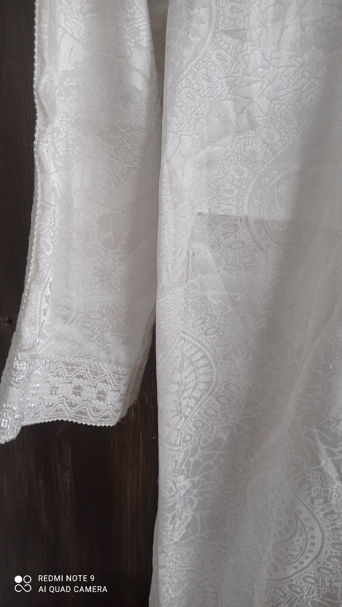 Djellaba enfant blanc cassé 3/4 ans parfait état 😉 - photo numéro 4