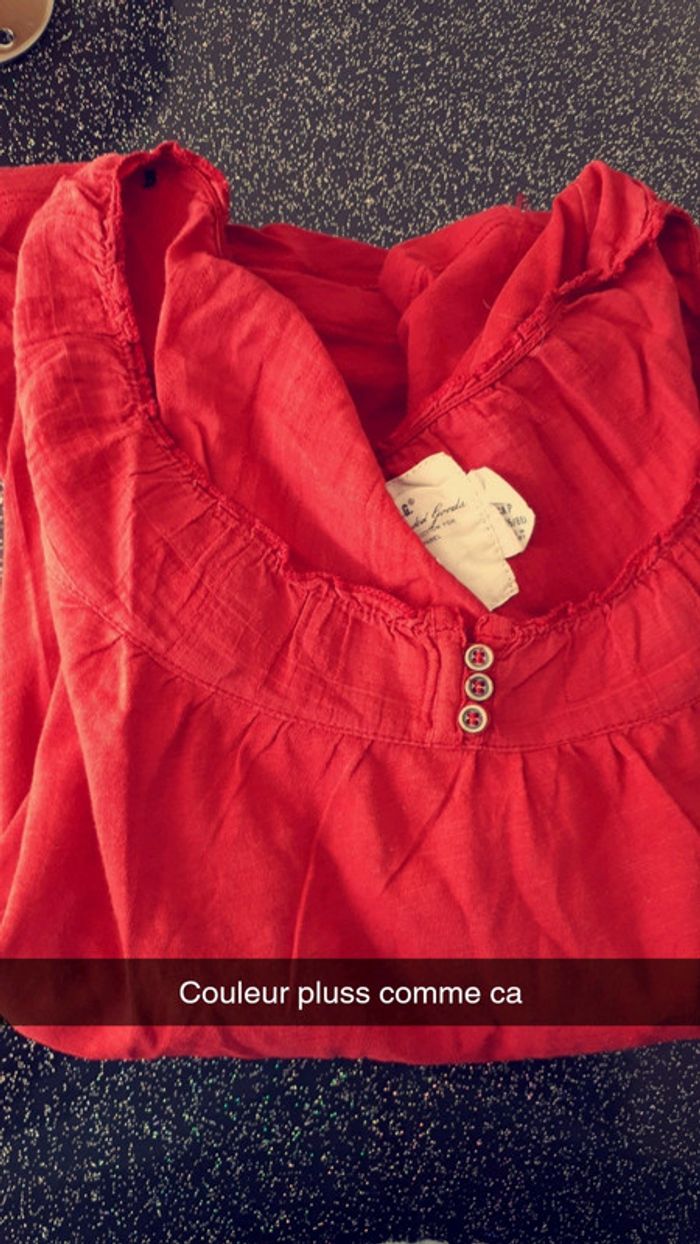 Haut rouge h et m T S - photo numéro 5