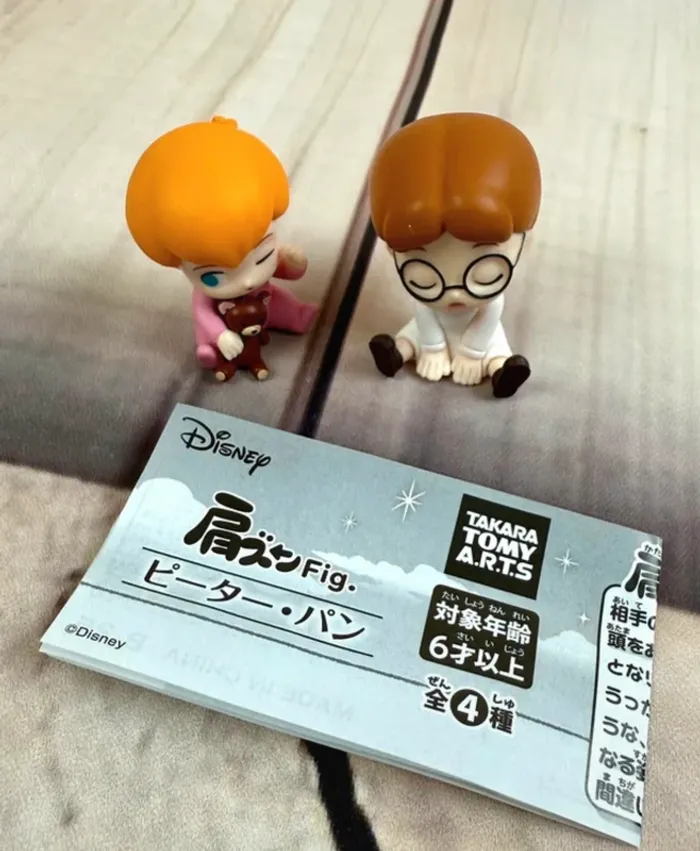 figurines Disney gashapon Michel et Jean Darling de Peter Pan import Japon - photo numéro 12