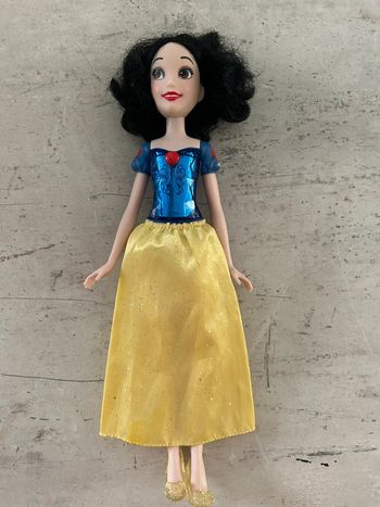 Poupée Disney princesse blanche neige