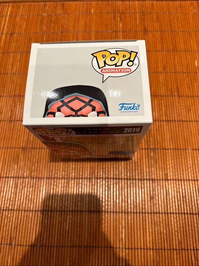 Solo Leveling Tusk Limited Edition 9500 Supreme Exclusive Funko Pop - photo numéro 3