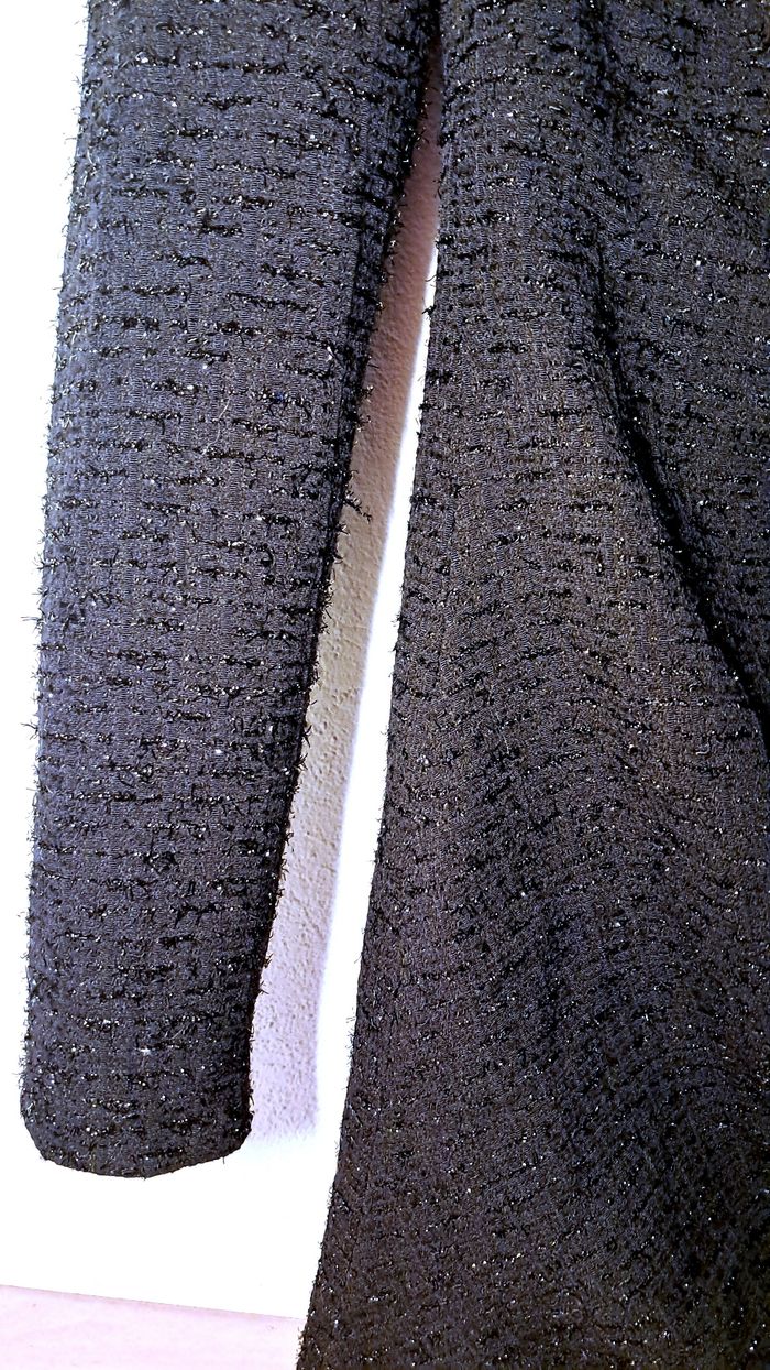 Robe noire pailletée ZARA – Décolleté cache-cœur - photo numéro 5