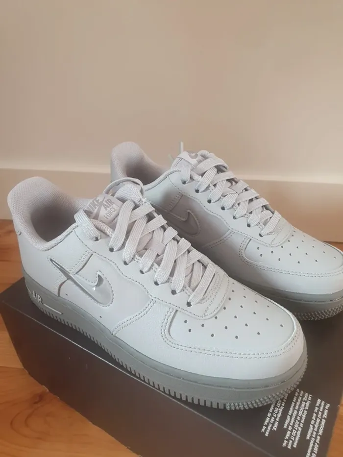 Nike Air Force 1 (37.5) - photo numéro 2