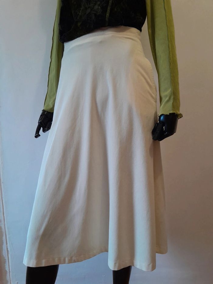 Jupe longue couleur crème taille fine 2 poches