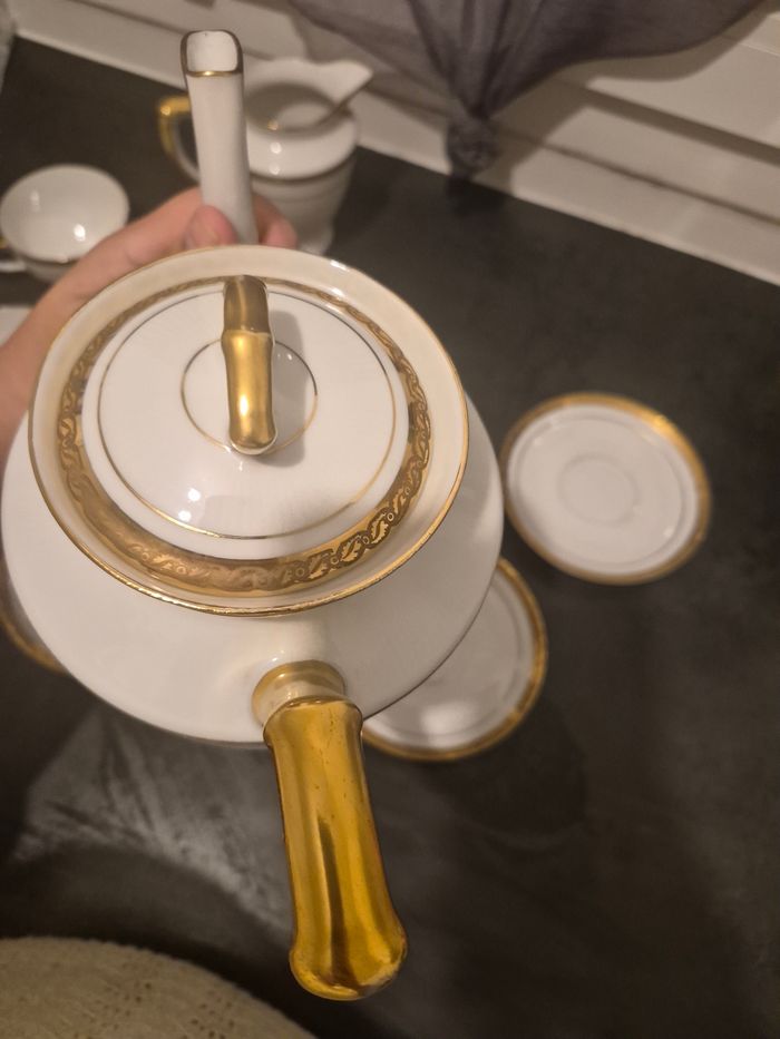 Service café/thé 10 pièces Porcelaine de Limoges  blanc&or - photo numéro 8