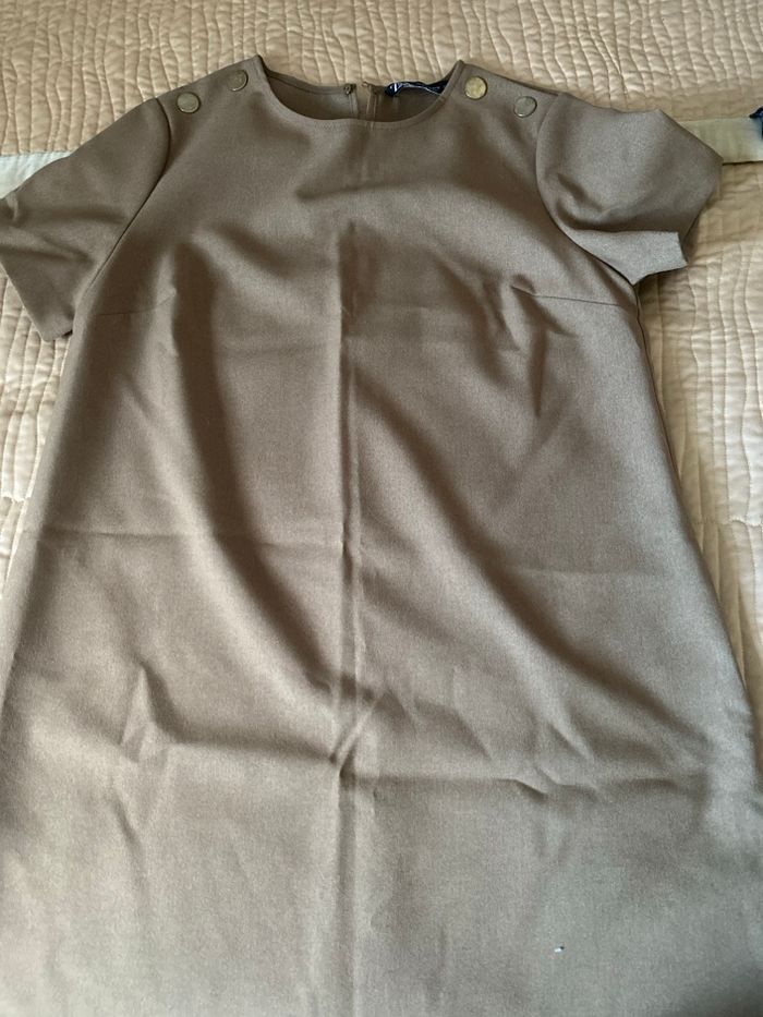 Robes et jupes - photo numéro 2