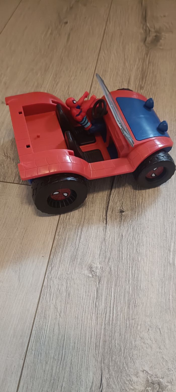 Voiture spiderman - photo numéro 4