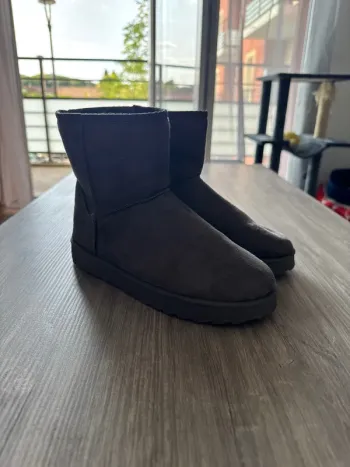 Bottes chaussons gris Primark