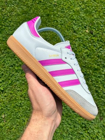 Baskets Adidas samba blanche fushia pointure 38 très bon état