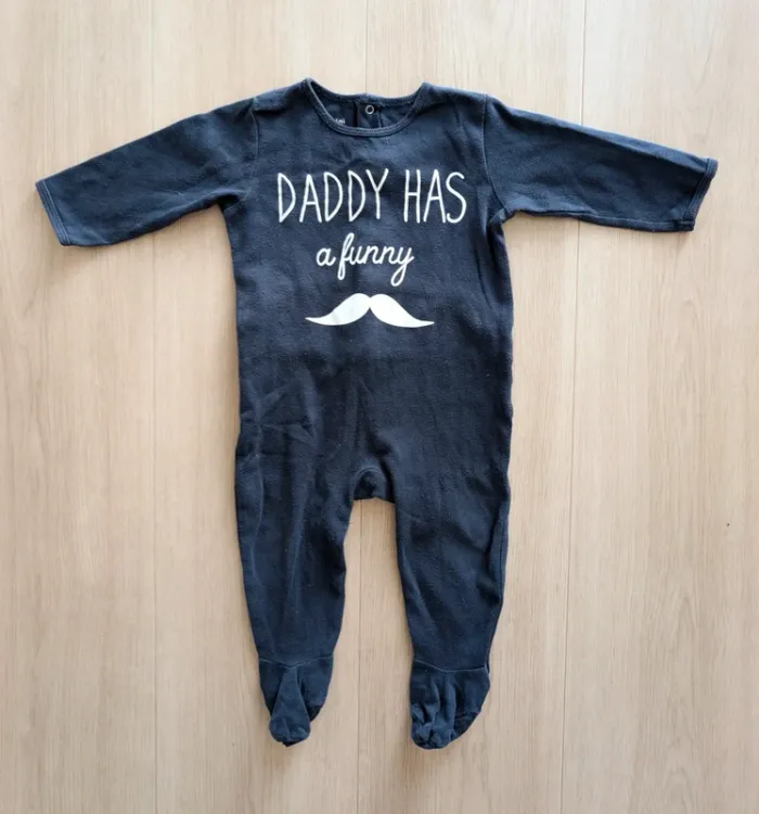 Lot de 2 pyjamas moustaches - photo numéro 2
