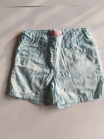 Short 3 ans
