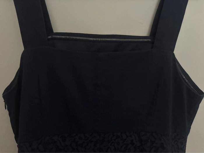 Robe à bretelles et dentelle - photo numéro 3