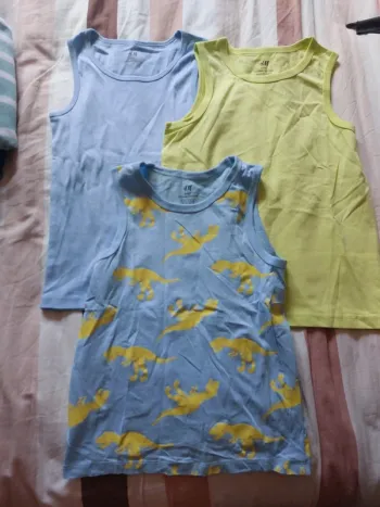 Lot de 3 tee-shirts sans manche 122/128