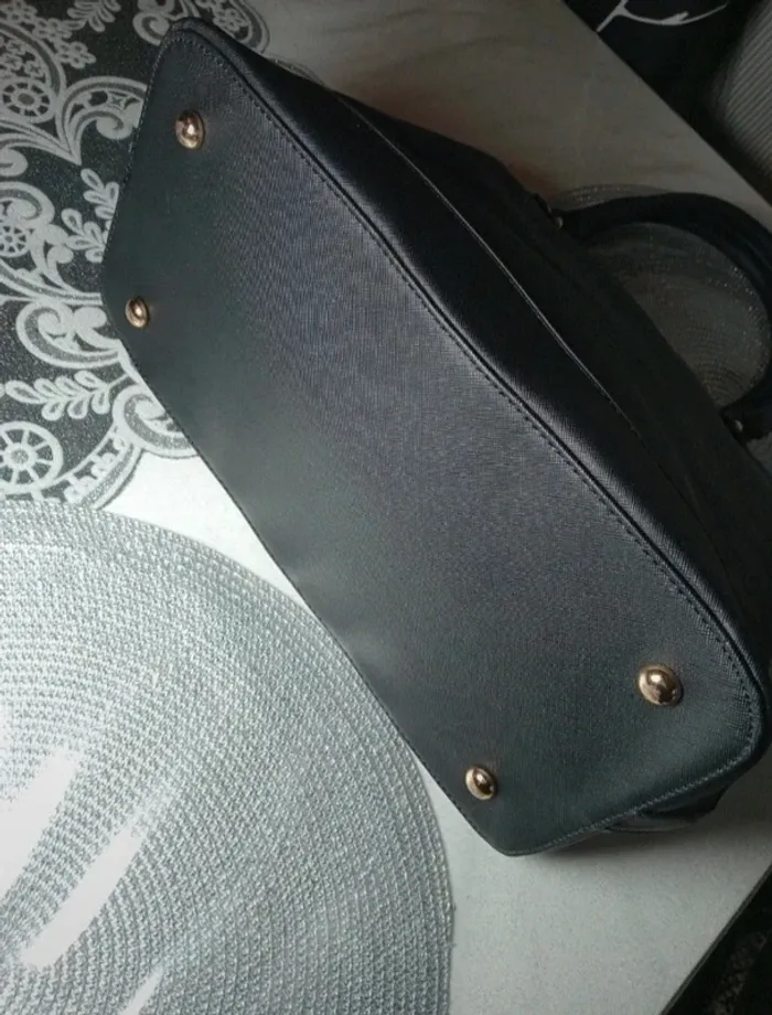 Sac à main Christian Lacroix neuf - photo numéro 5