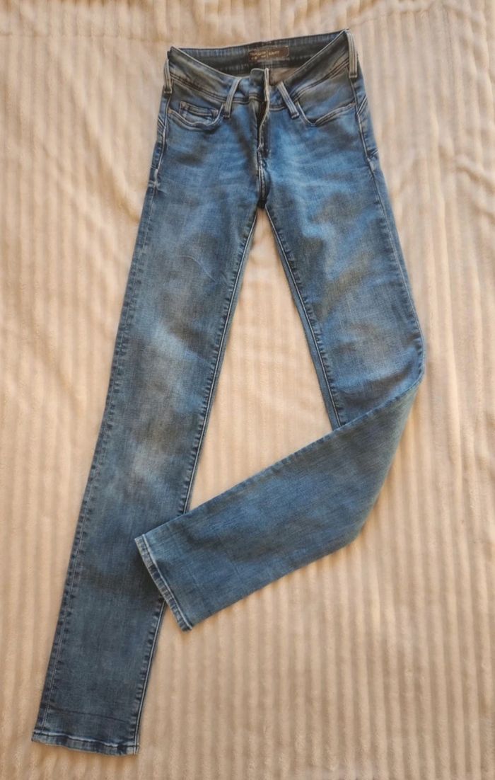 Jean slim bleu Teddy Smith – Taille 26 (équivaut 34)  Très bon état - photo numéro 2