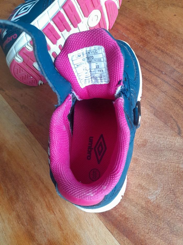 Basket Umbro fille taille 22 - photo numéro 5
