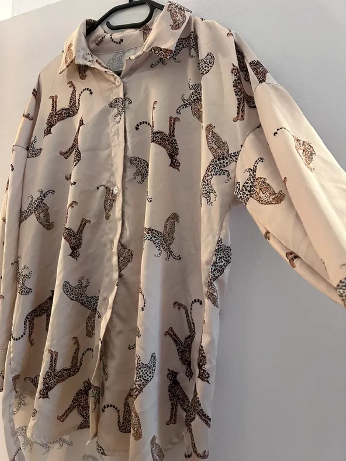 Chemise beige fluide soie léopard taille unique - photo numéro 3