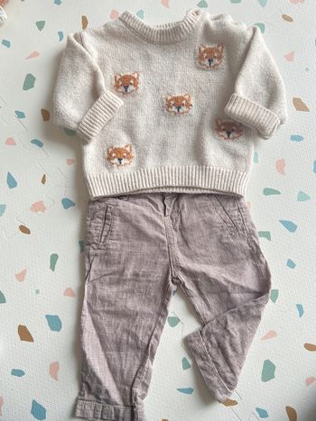Ensemble pull Kiabi motifs renards et pantalon pieds de poule Chicco