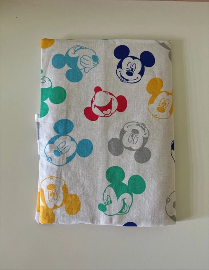 Protège carnet de santé thème Mickey - photo numéro 2