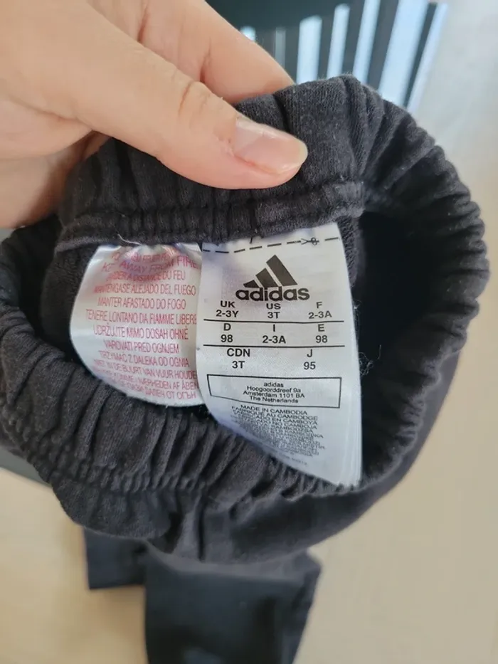 Pantalon Adidas 3ans - photo numéro 4