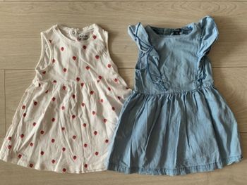 Lot de 2 robes kiabi 12 mois