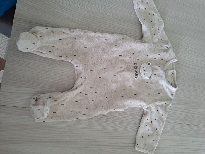 Lot de pyjamas - photo numéro 2