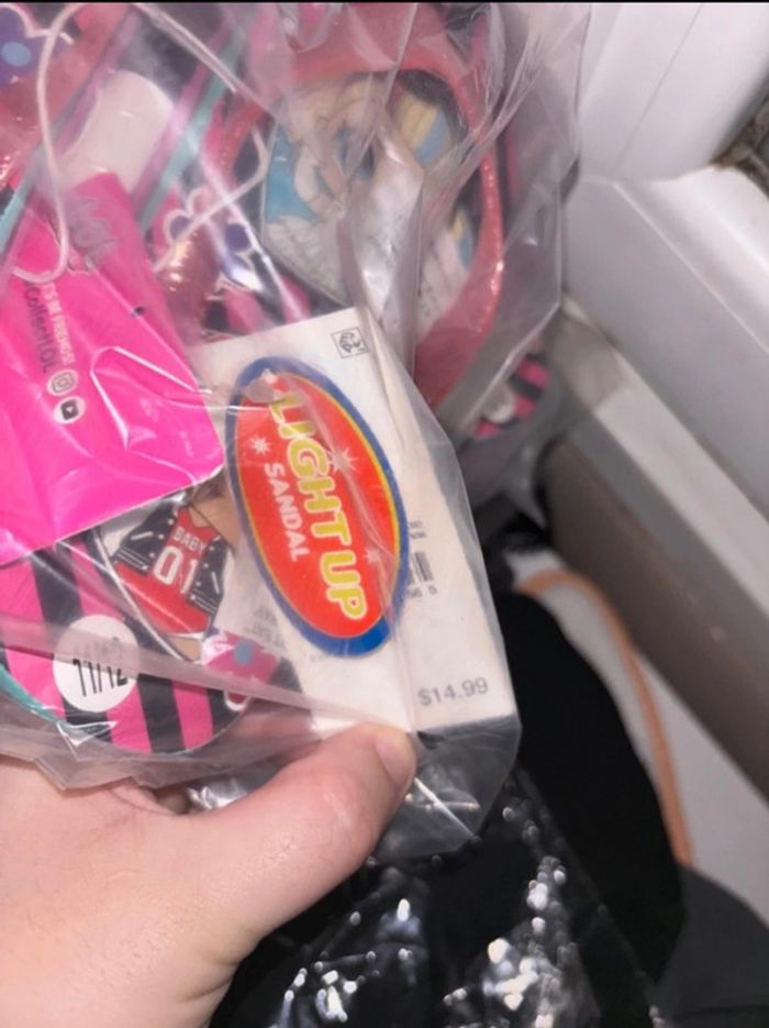 Tong lumineuse fille LOL surprise original - photo numéro 3