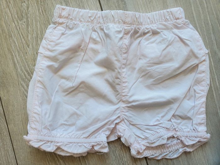 Lot 5 vêtements fille 12 mois - photo numéro 2