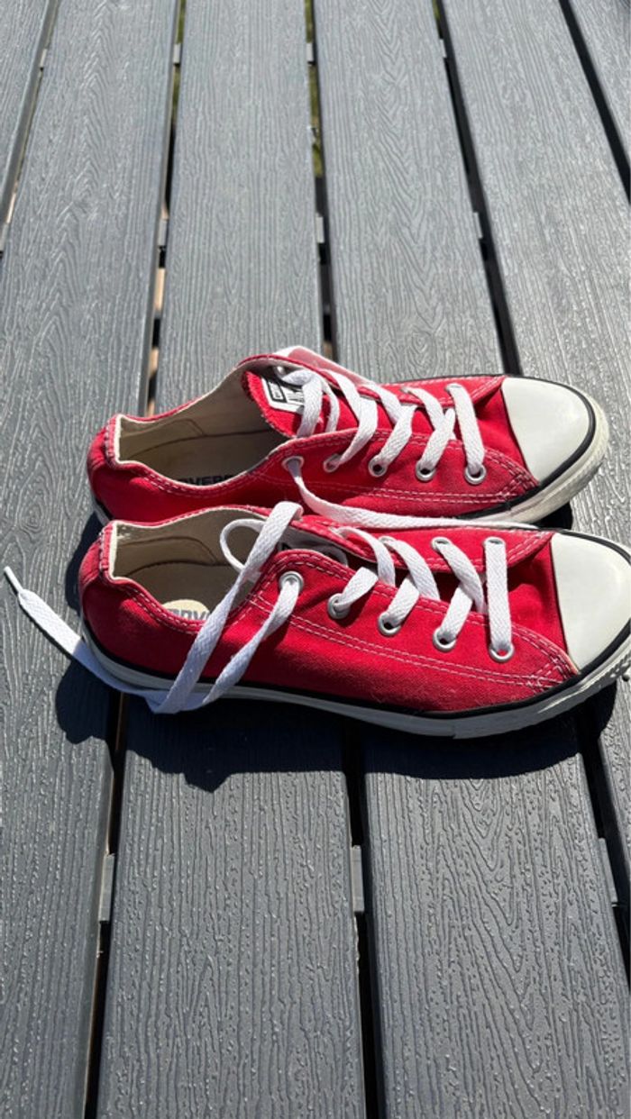 Baskets basses Converse rouge taille 34 - photo numéro 3