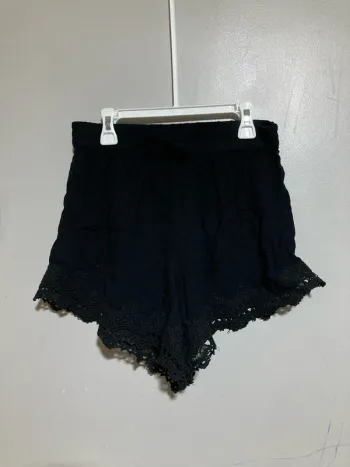 Short noir taille haute Clockhouse C&A– Taille 40
