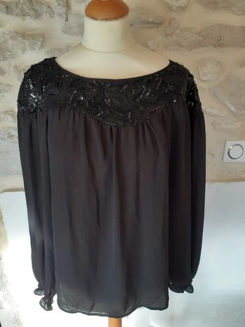 Top en voile et pailettes