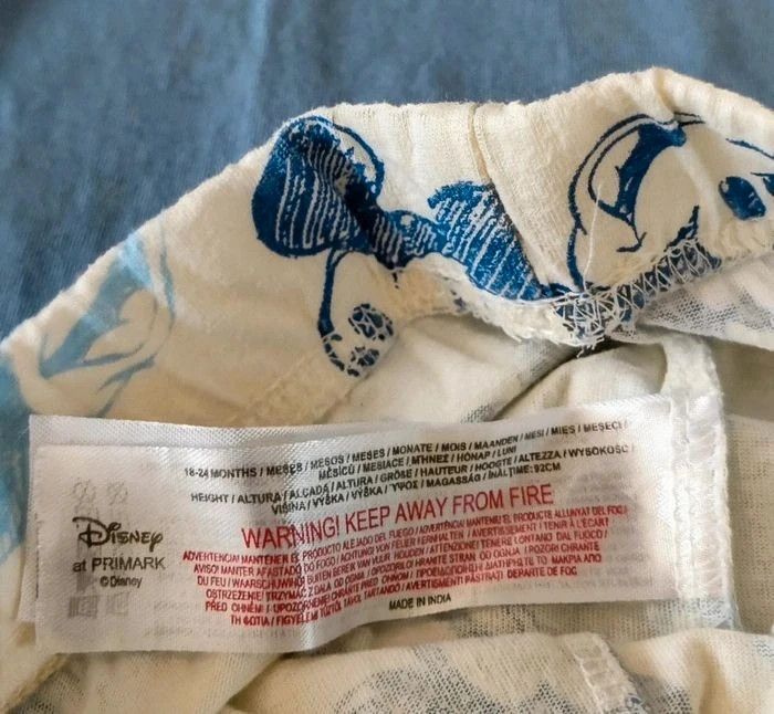 Lot de 4 ensembles 🧸 tee-shirts 🐦 et shorts 🌈 Disney 🎈et Spiderman 🌈 18 à 24 mois 🧸 - photo numéro 10