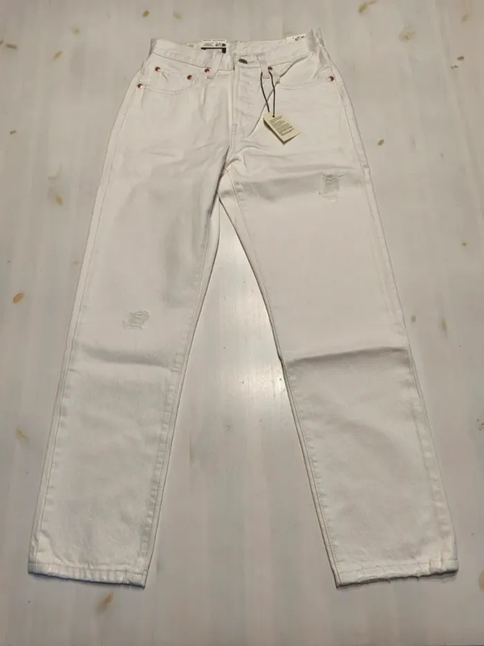 Jeans Levi's 501 Cropped 26x28 neuf - photo numéro 2