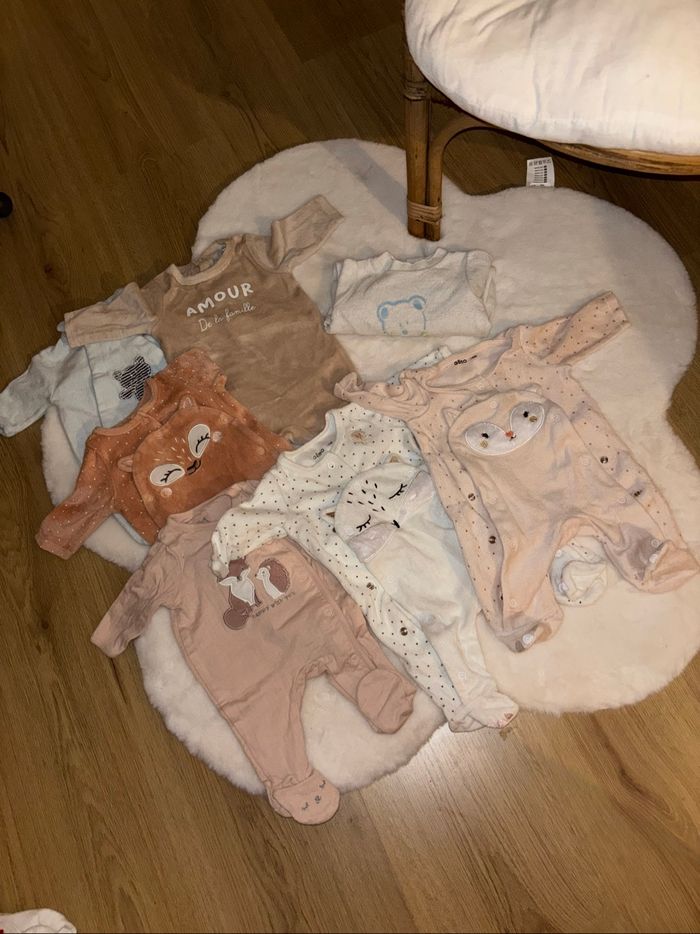 Lot vêtements naissance