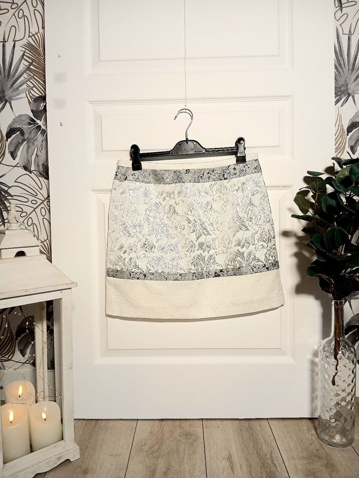 Jupe Patrice Bréal – Taille 40 – Blanc & gris floral – Élégante & chic