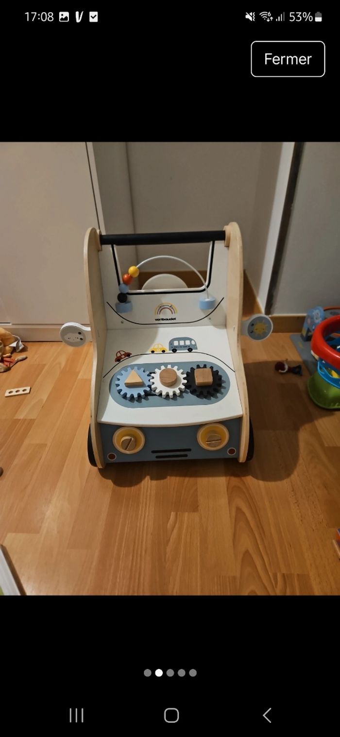 Voiture éveil en bois - photo numéro 2