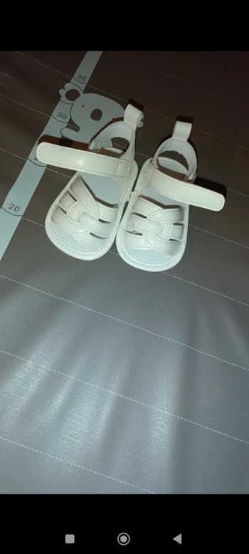 Chaussure d'été bébé