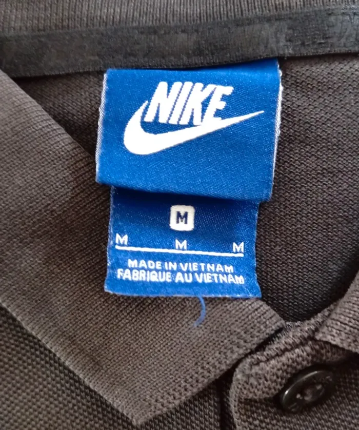 Polo Noir- Nike - Très Bon Etat - photo numéro 5