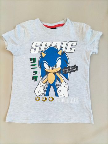 🤍 T-shirt manches courtes Sonic - Sonic the hedgehog - 8 ans - Très bon état 🤍