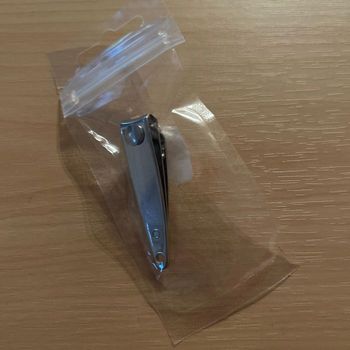 1 pince coupe ongle neuf